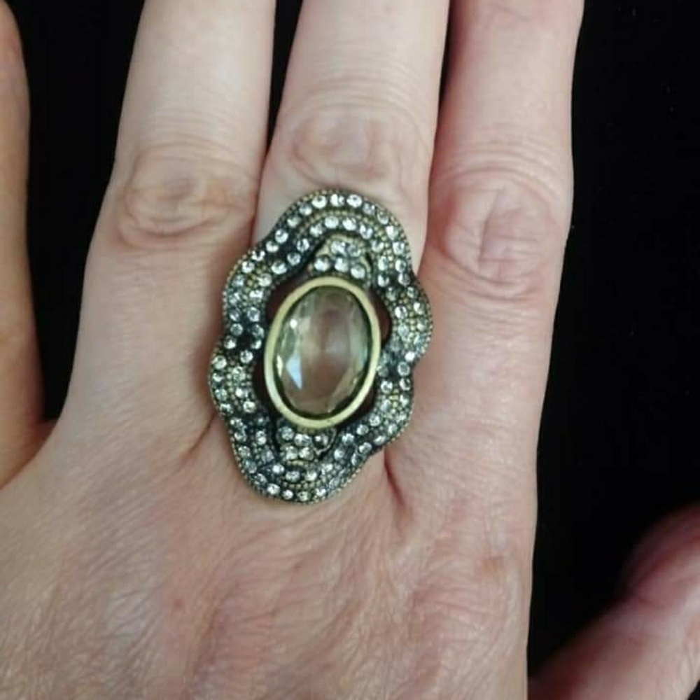Pavé North South Ring Size 8